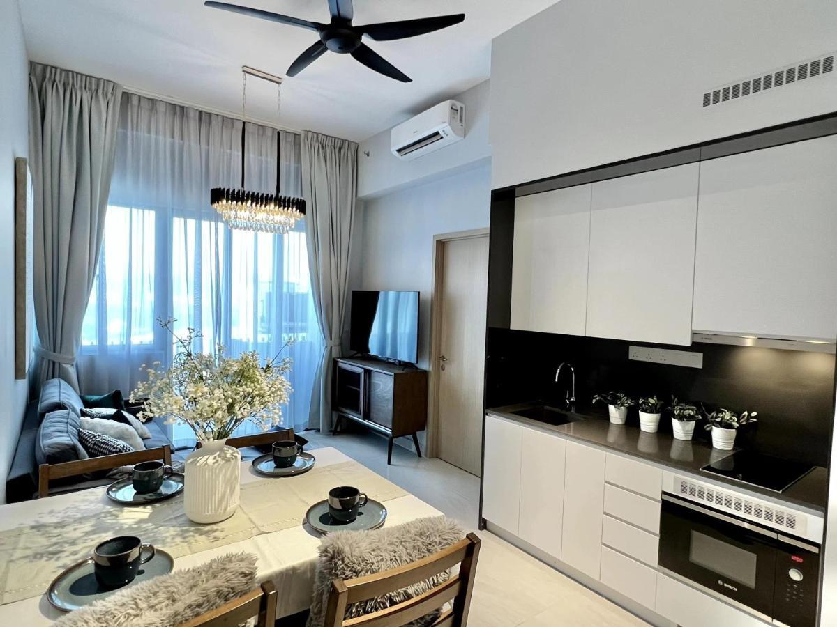 The Luxe By Infinitum Suites Kuala Lumpur Exterior photo